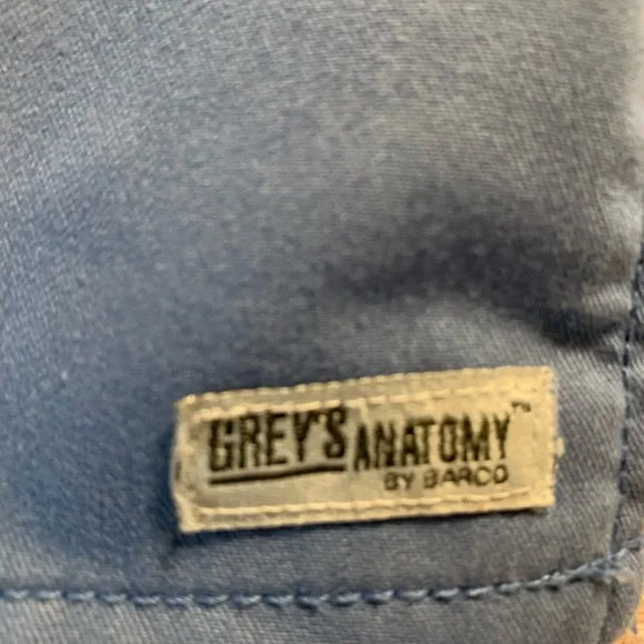 Greys Anatomy Blue Scrubs. - Picture 2 of 2